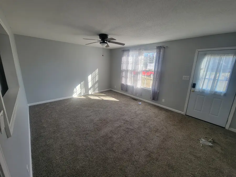 1480 Nichols Dr, Clarksville, TN 37042 - #2