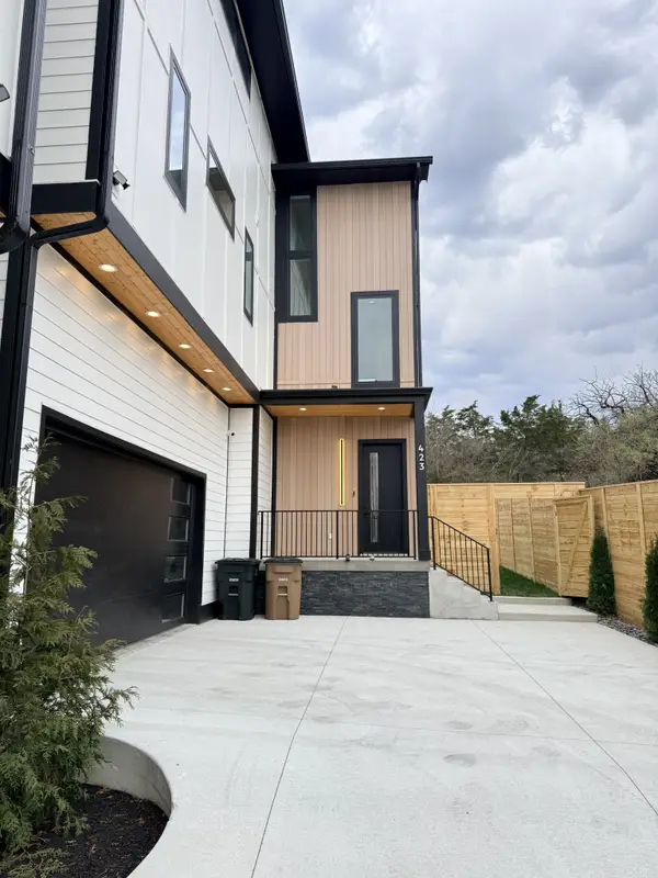 423 Monticello St, Nashville, TN 37207