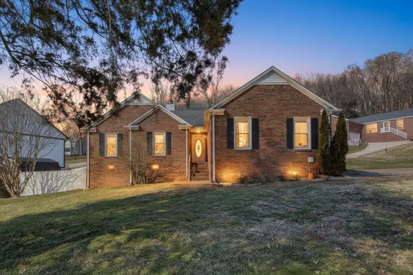 111 Rainier Dr, Columbia, TN 38401