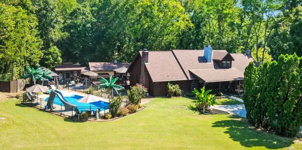 722 River Bend Dr, Clarksville, TN 37043