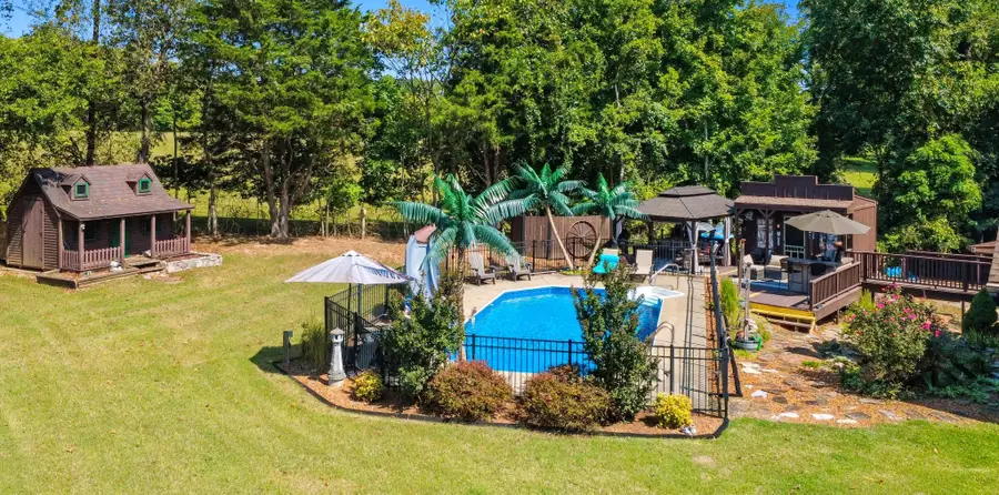 722 River Bend Dr, Clarksville, TN 37043 - #2