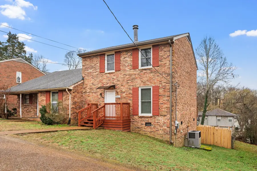 3253 Trails End Ln, Nashville, TN 37214 - #2