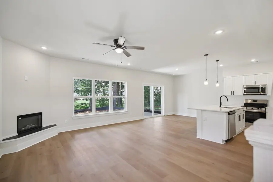 1048 Stagecoach Dr, White House, TN 37188 - #3