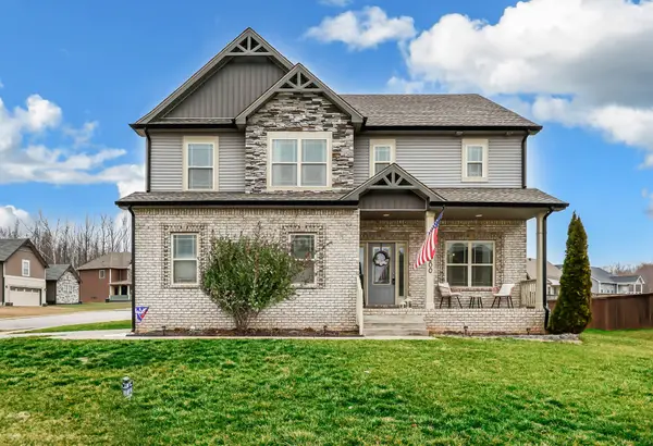 200 Ledina Ct, Clarksville, TN 37043