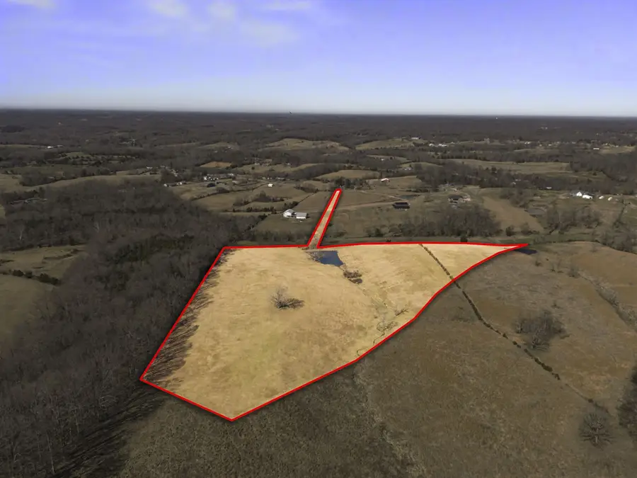 1528 Fairfield Rd, Westmoreland, TN 37186 - #3