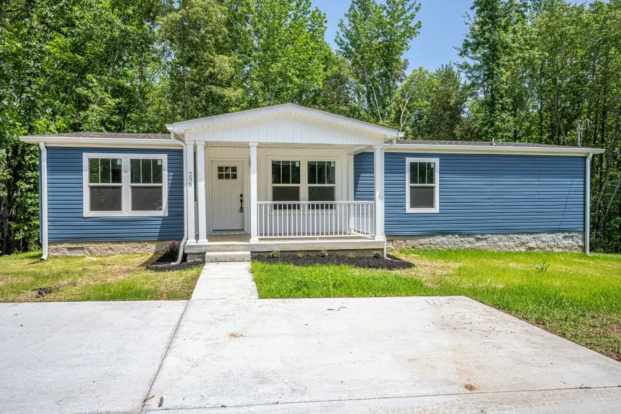 296 E Little Richland Rd, Waverly, TN 37185 - #2