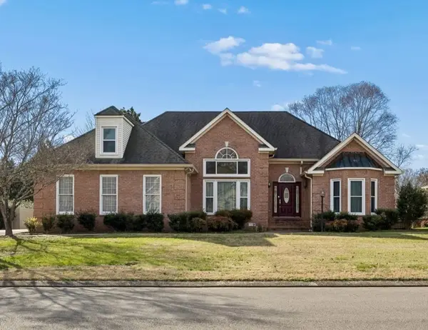 1534 Kensington Dr, Murfreesboro, TN 37130