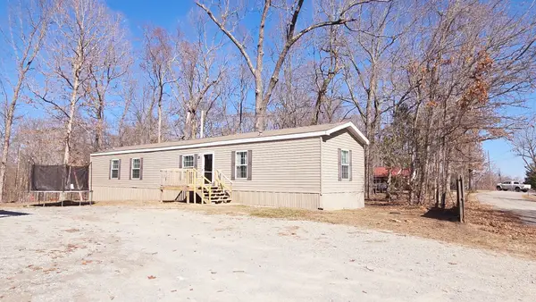 497 River Oaks Dr, Springville, TN 38256