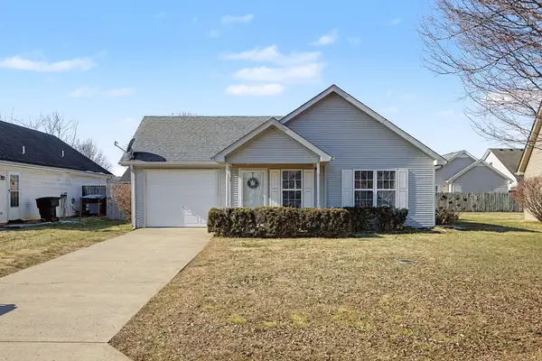 2704 Painted Pony Dr, Murfreesboro, TN 37128