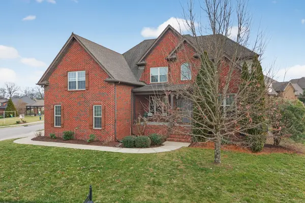 8055 Fenwick Ln, Spring Hill, TN 37174