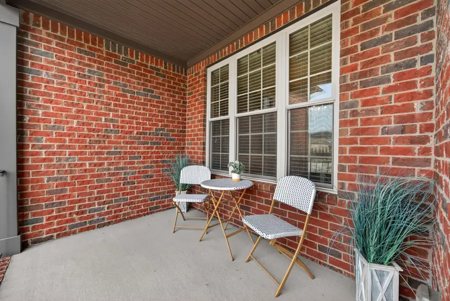 8055 Fenwick Ln, Spring Hill, TN 37174 - #3