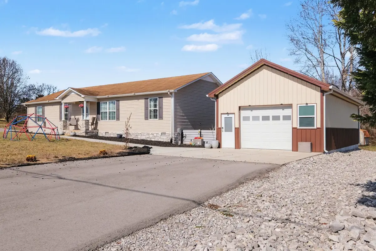 870 Newt Vanattia Rd, Hillsboro, TN 37342 - #1