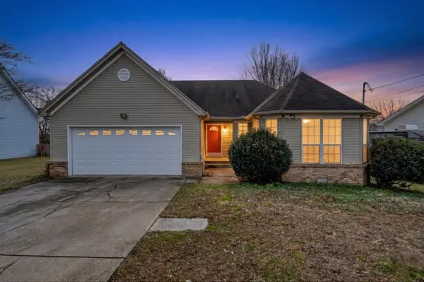 119 Heritage Cir, La Vergne, TN 37086