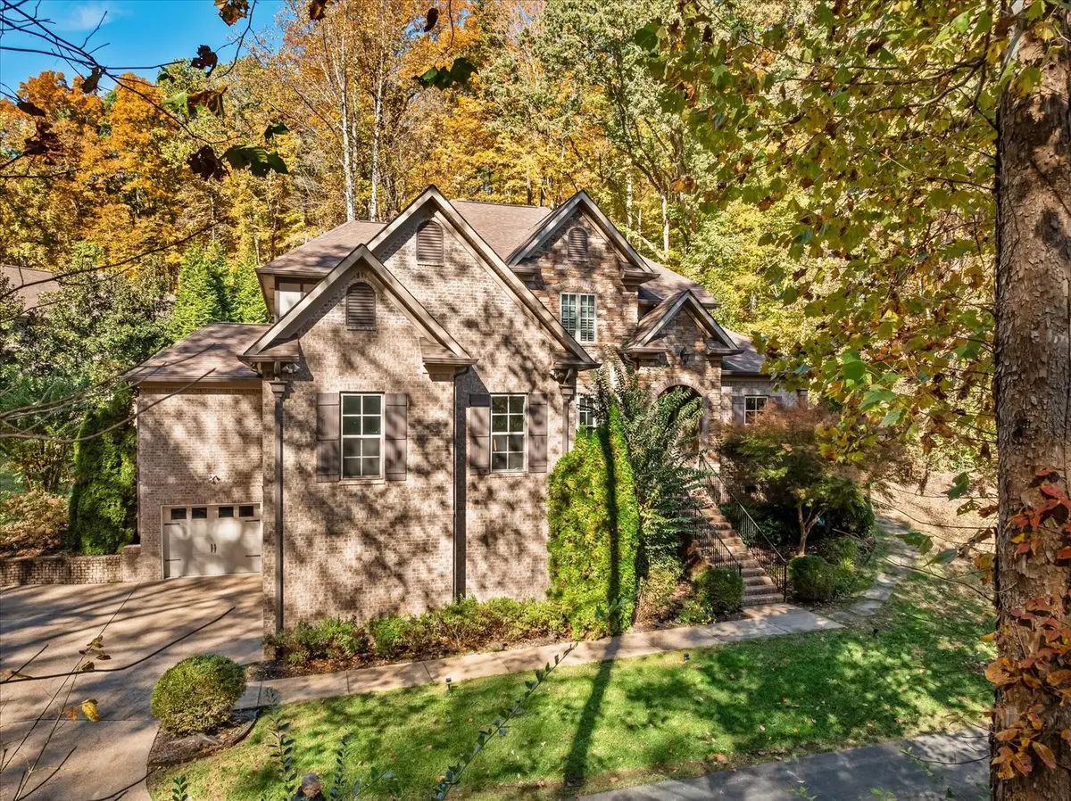 7244 Natchez Pointe Dr, Nashville, TN 37221 - #1