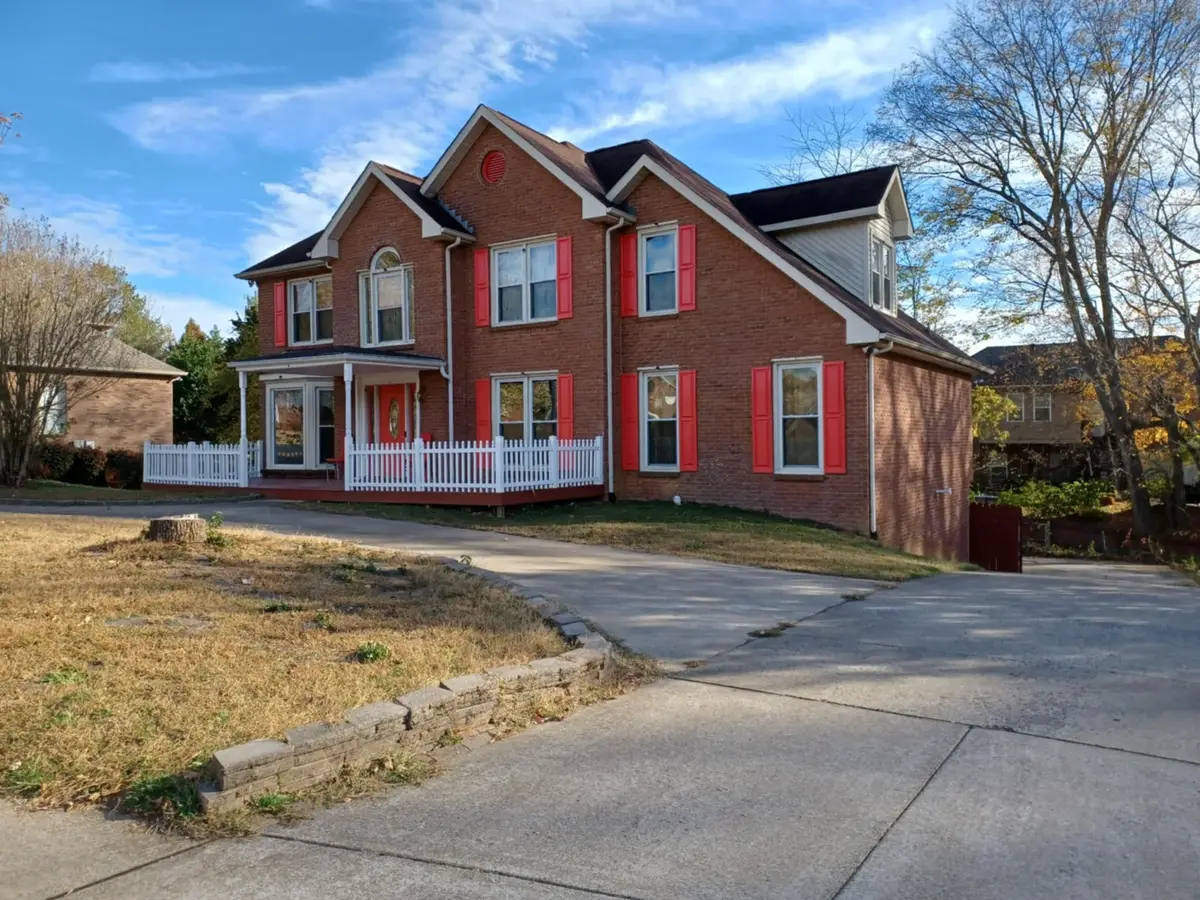 2555 Stone Briar Dr, Clarksville, TN 37043 - #1