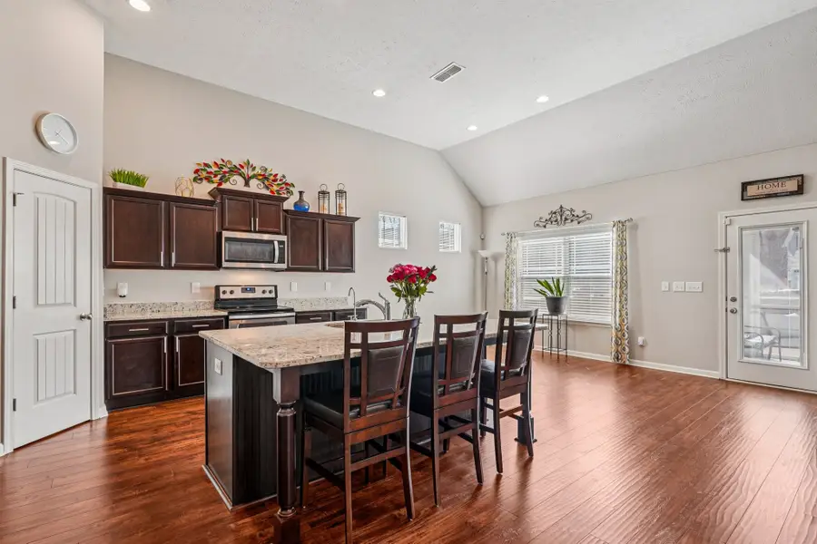 1092 Lady Nashville Dr, Hermitage, TN 37076 - #2