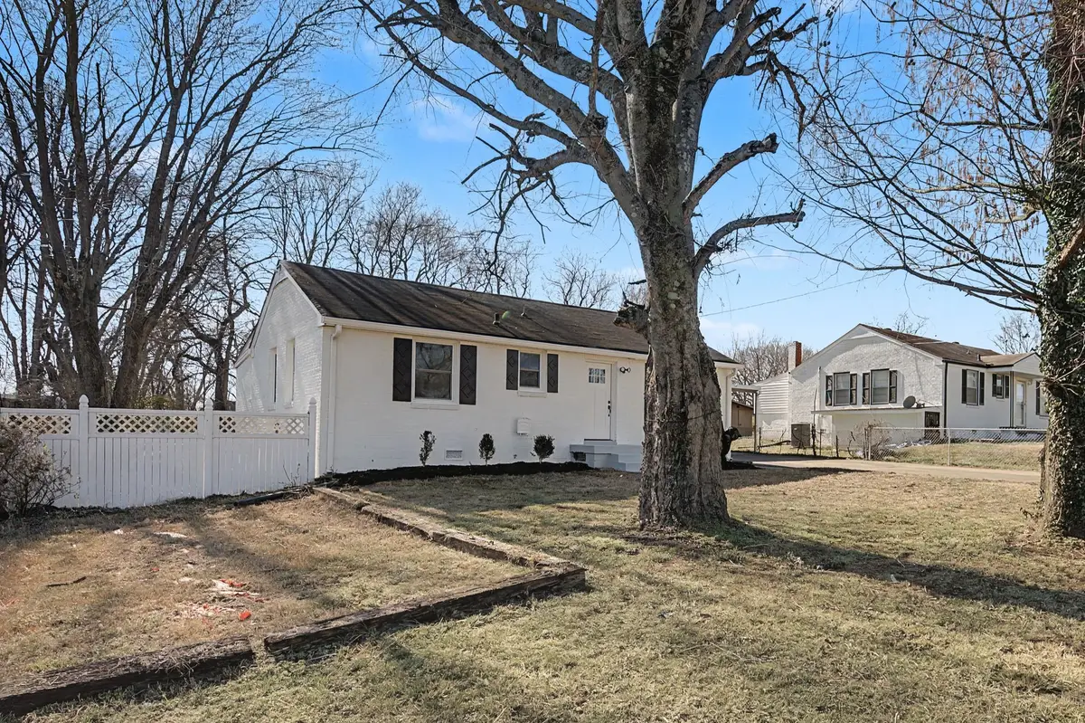 107 Garwood Dr, Nashville, TN 37210 - #1