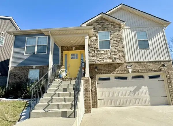 1200 Cardinal Creek Dr, Clarksville, TN 37040