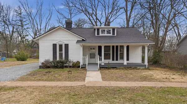 412 E Grundy St, Tullahoma, TN 37388