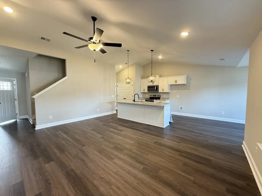 2082 Melanie Dr, Springfield, TN 37172 - #2