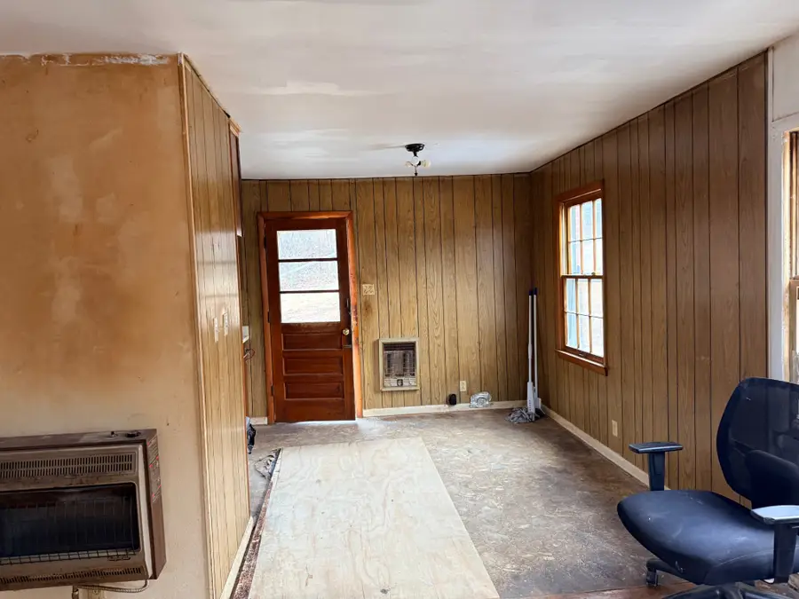 110 S Oak Dr, Collinwood, TN 38450 - #3