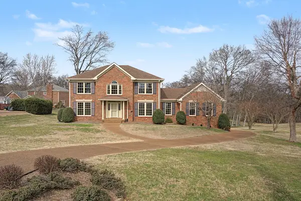 658 Cumberland Hills Dr, Hendersonville, TN 37075