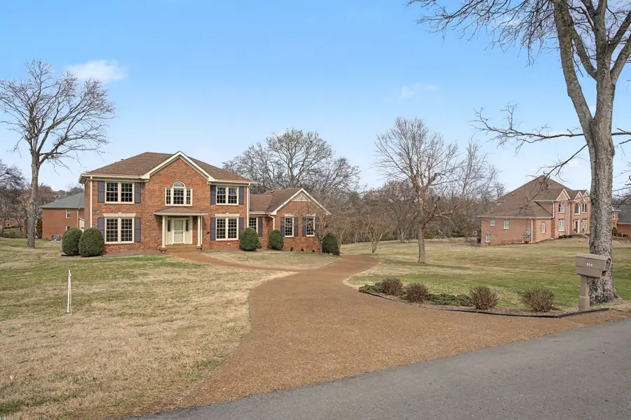 658 Cumberland Hills Dr, Hendersonville, TN 37075 - #3