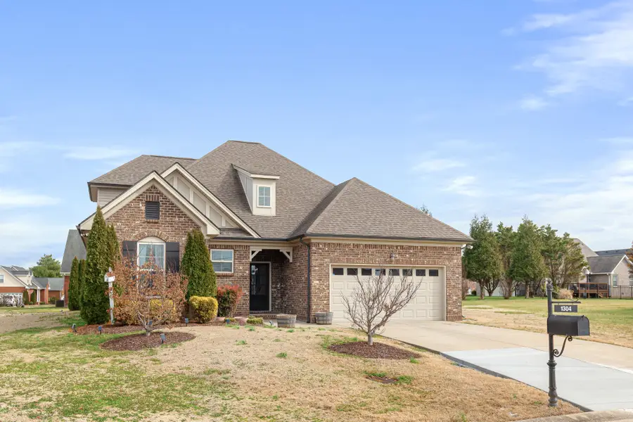 1304 Sam Houston Ave, Murfreesboro, TN 37129 - #2