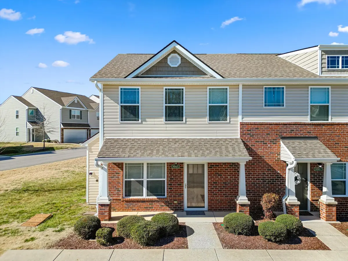 8005 Tuberose Ct, Spring Hill, TN 37174 - #1