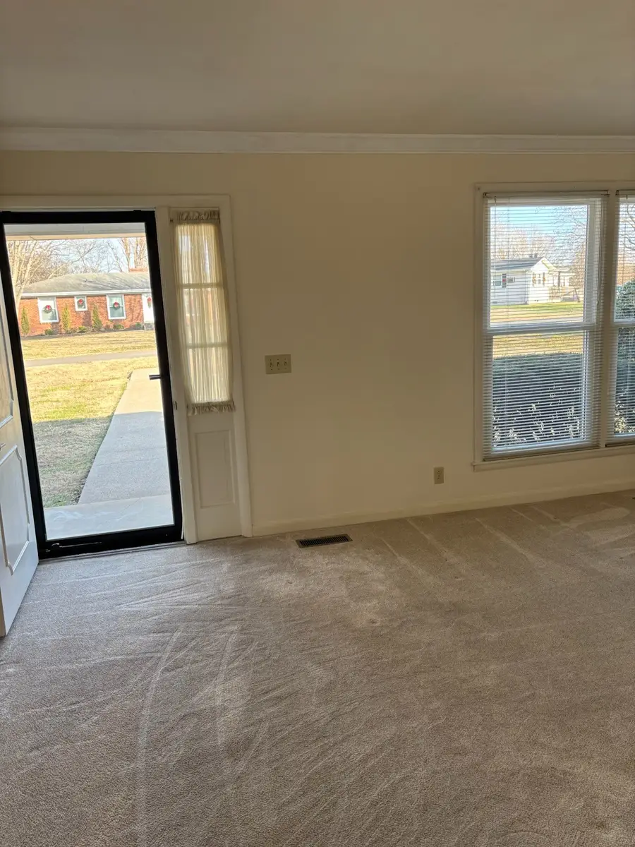 1112 Earls St, Gallatin, TN 37066 - #3