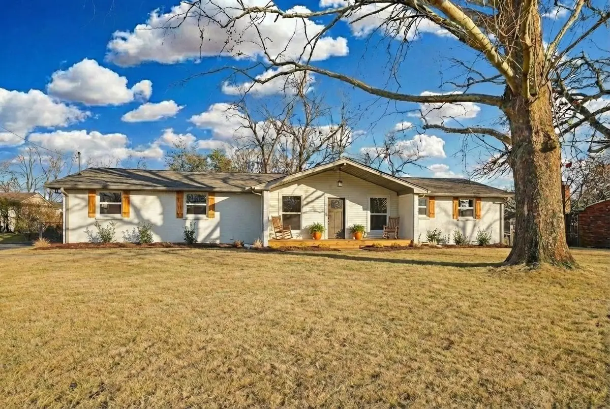 172 Gatone Dr, Hendersonville, TN 37075 - #1