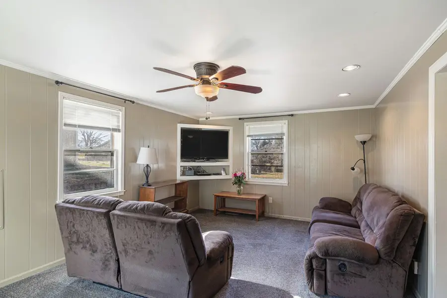 1662 Valley Rd, Clarksville, TN 37043 - #3