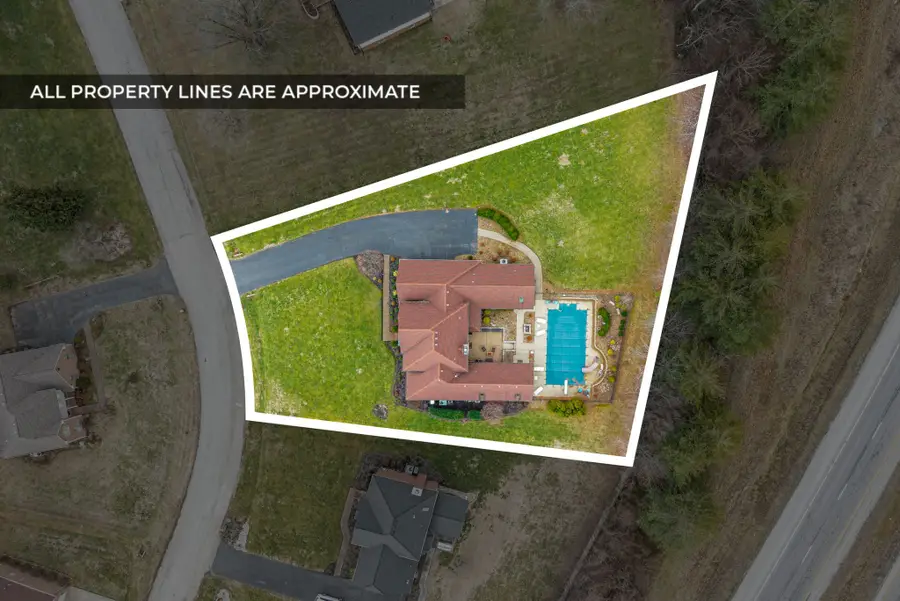 1312 Shallow Lake Cir, Hopkinsville, KY 42240 - #3