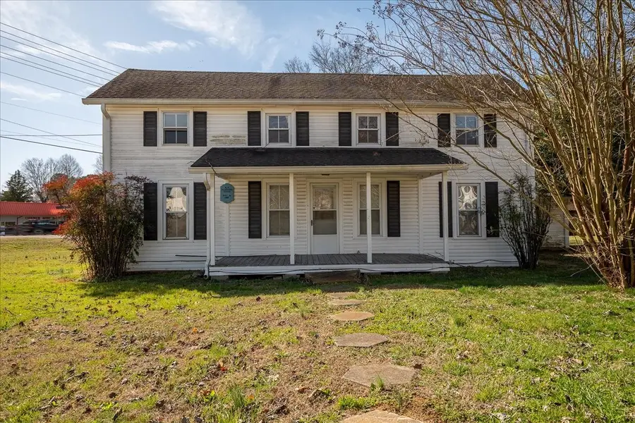 202 Vine St, Loretto, TN 38469 - #2