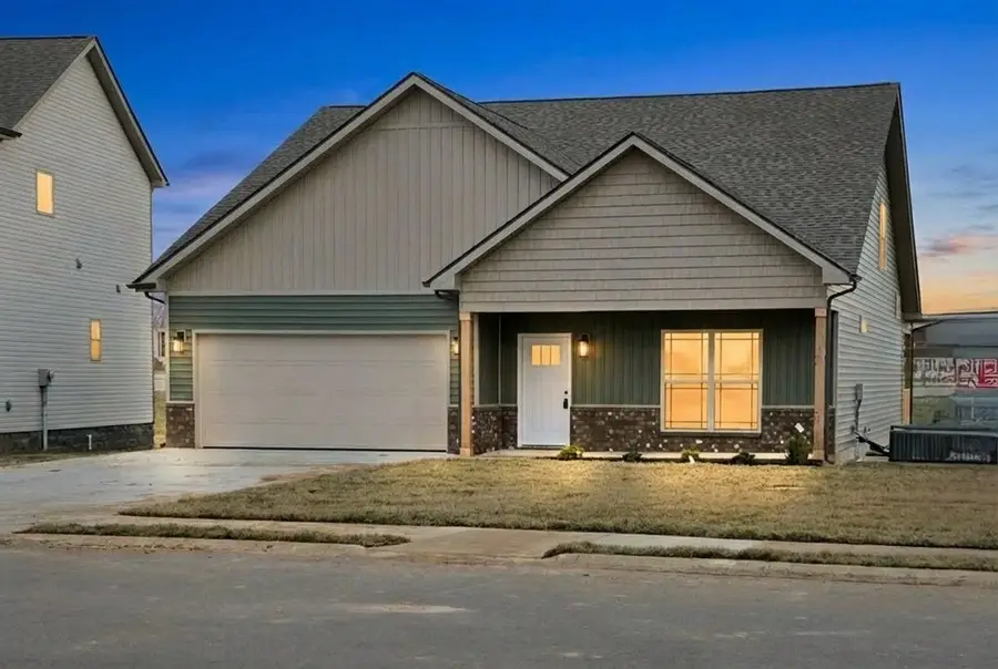 1064 Cherry Blossom Ln, Clarksville, TN 37040 - #2