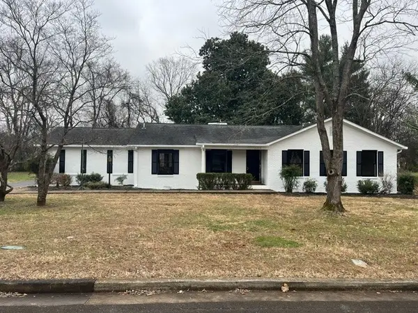 2250 Wiltshire Dr, Murfreesboro, TN 37129