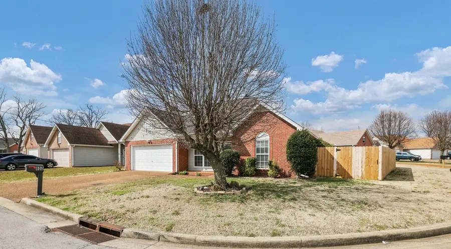 800 Thomas Bay Ct, Antioch, TN 37013 - #2