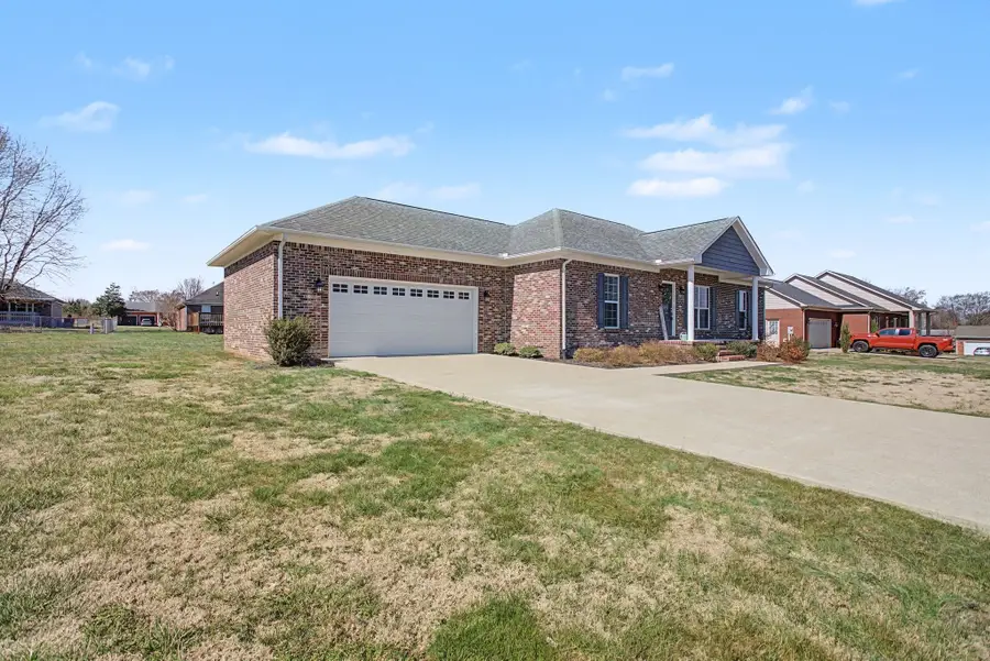 1702 Gordon Ln, Lawrenceburg, TN 38464 - #3
