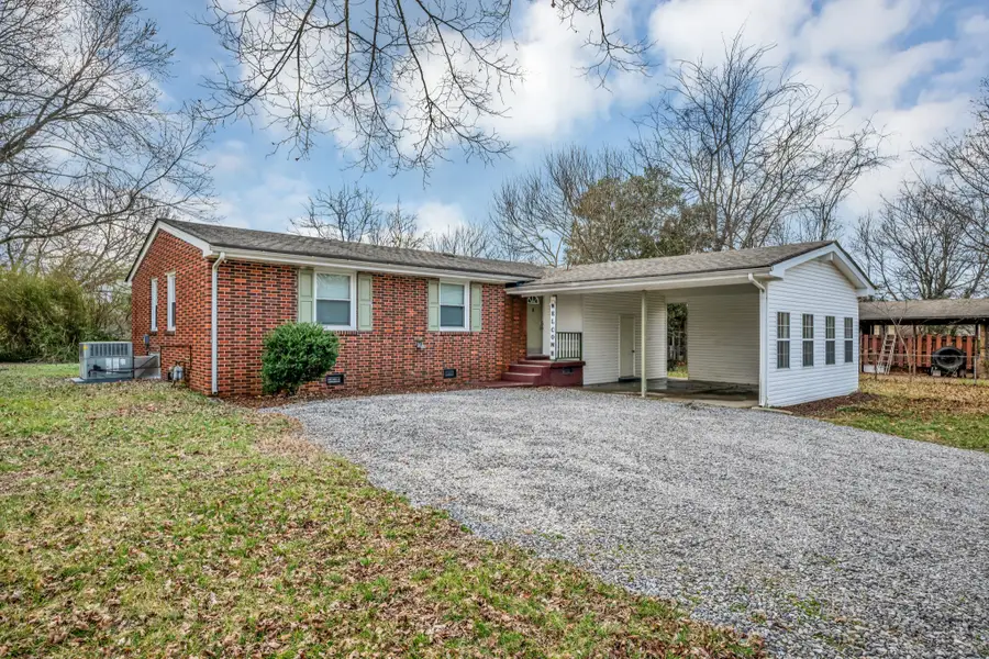 8 Gino Dr, Clarksville, TN 37042 - #2