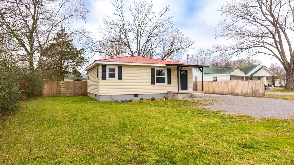 403 Cedar Ln, Tullahoma, TN 37388 - #1