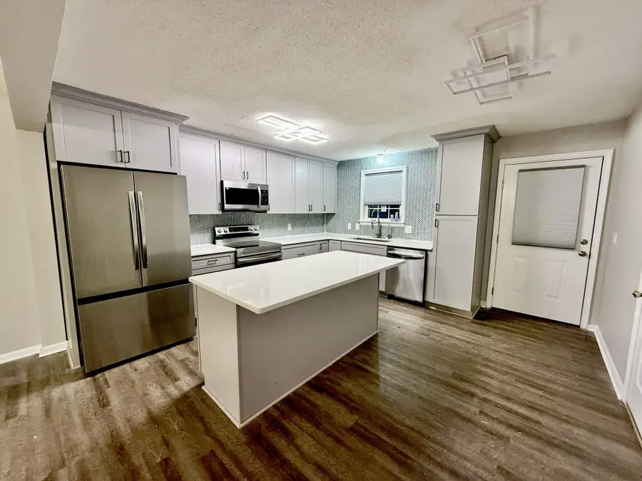 1645 Baltimore Dr, Clarksville, TN 37043 - #2