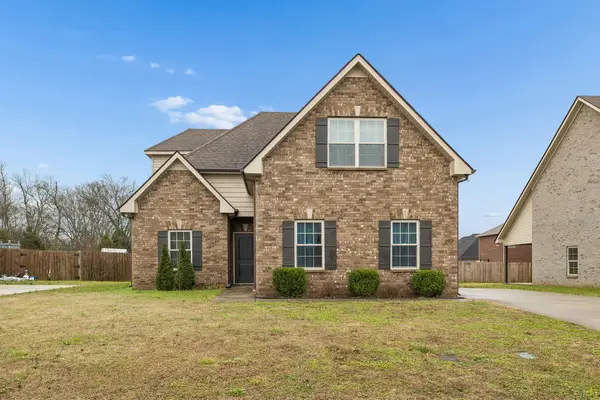 2912 Butterfly Bnd, Murfreesboro, TN 37129