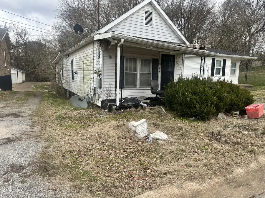 517 9th St, Clarksville, TN 37040 - #2