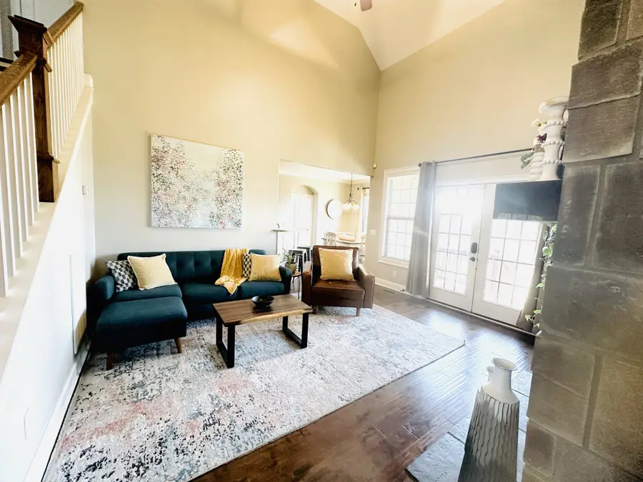 607 Stonefield Ct, Mount Juliet, TN 37122 - #2