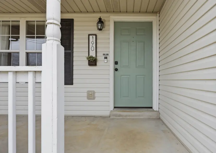 190 Cummings Creek Rd, Clarksville, TN 37042 - #2