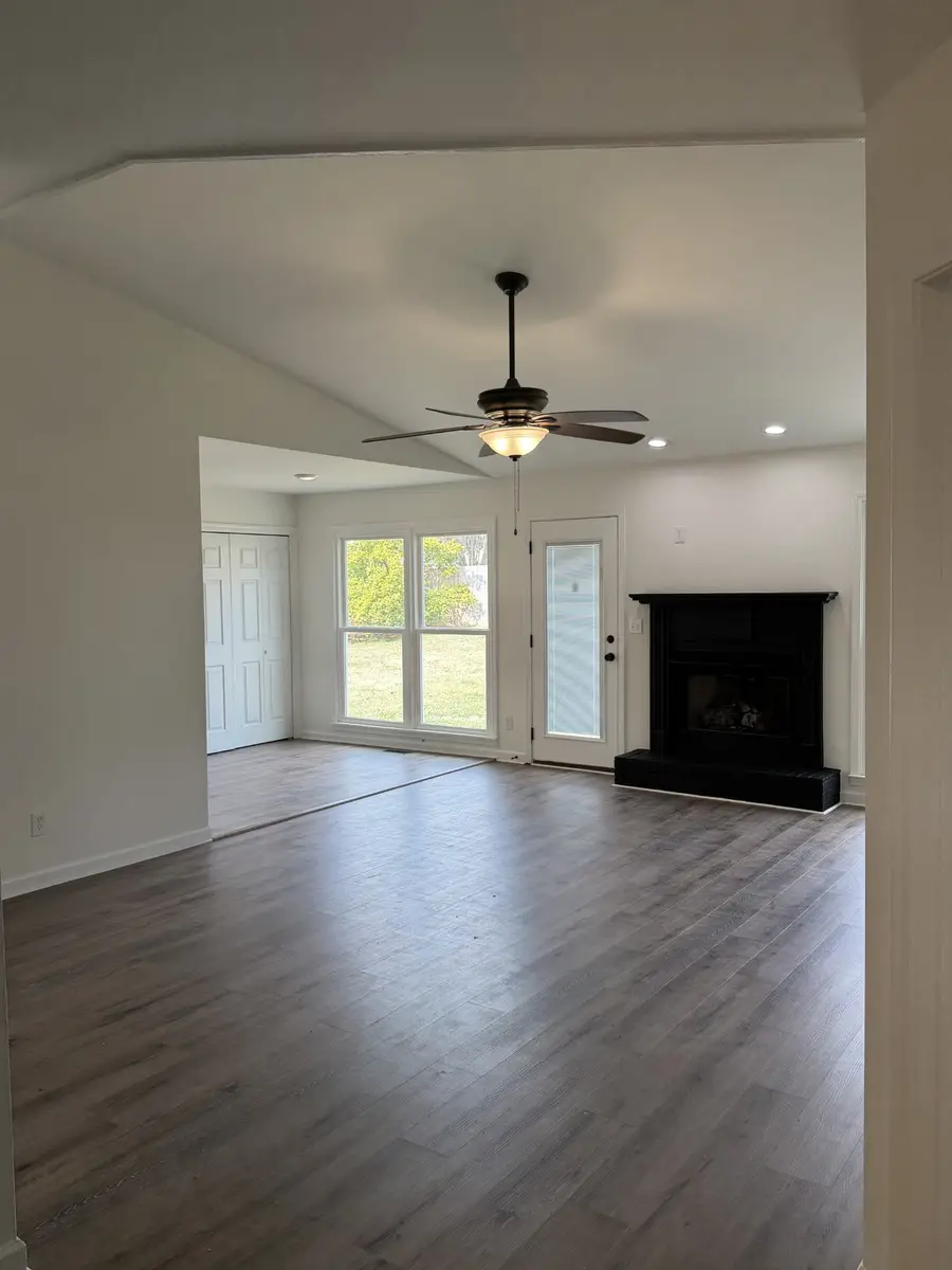 3105 Larson Ln, Clarksville, TN 37043 - #3