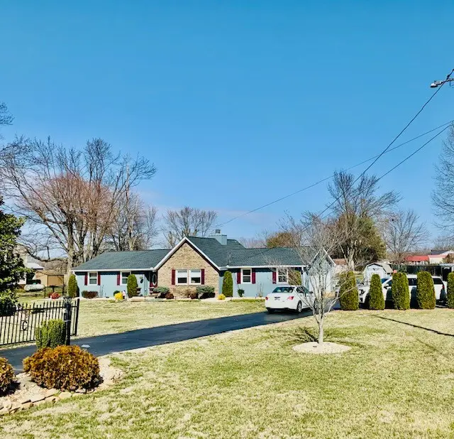 7520 Bethel Rd, Goodlettsville, TN 37072 - #1
