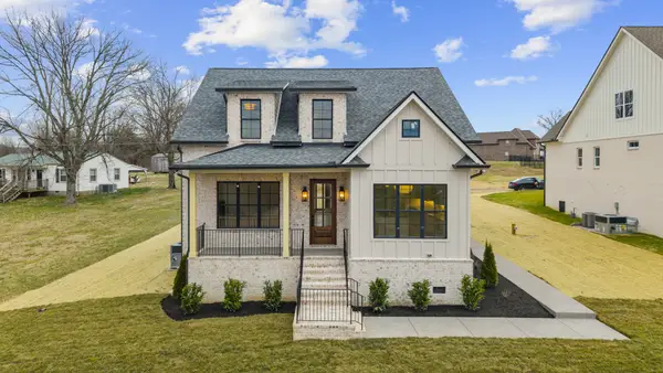 1125 Joe Martin Ln, Lebanon, TN 37087