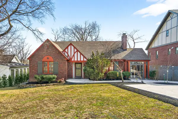 502 32nd Ave S, Nashville, TN 37212