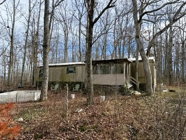 132 Killary Rd, Crossville, TN 38572